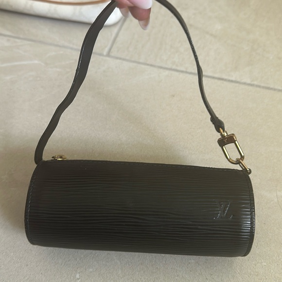 Authentic Louis Vuitton Epi Soufflot Pouch For Soufflot Bag Noir - Picture 1 of 6